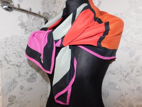 Codello kvalitná luxusna hodvabna elegantná šatka, xl