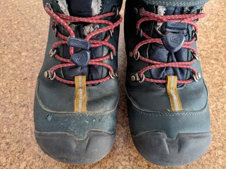 Zimne topanky, keen,33