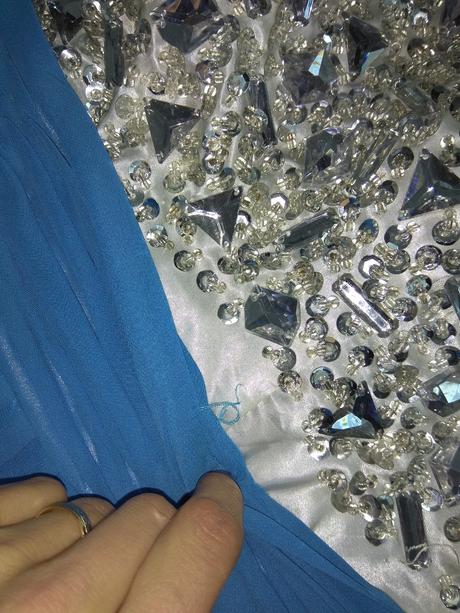 Spoločenské šaty s, s