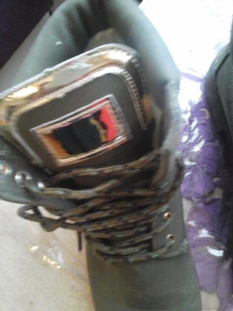 Kotnikove topanky jesen, 37