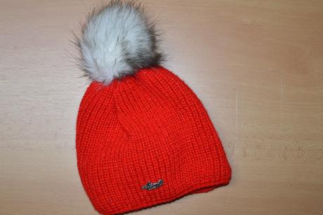 Čiapočka s brmbolcom, 92 - 158