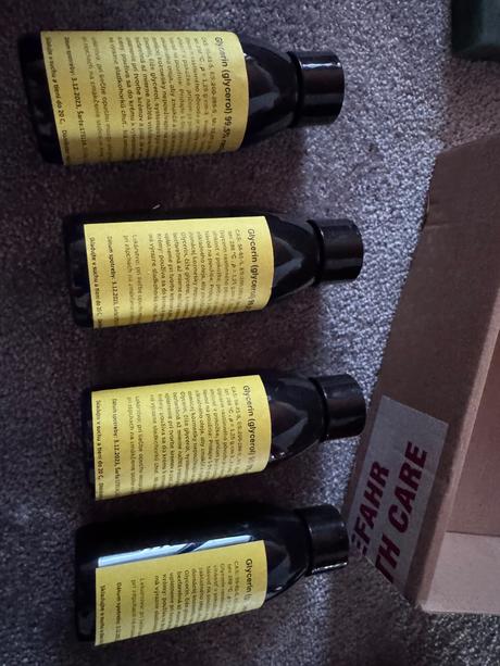 Glycerin rastlinný,