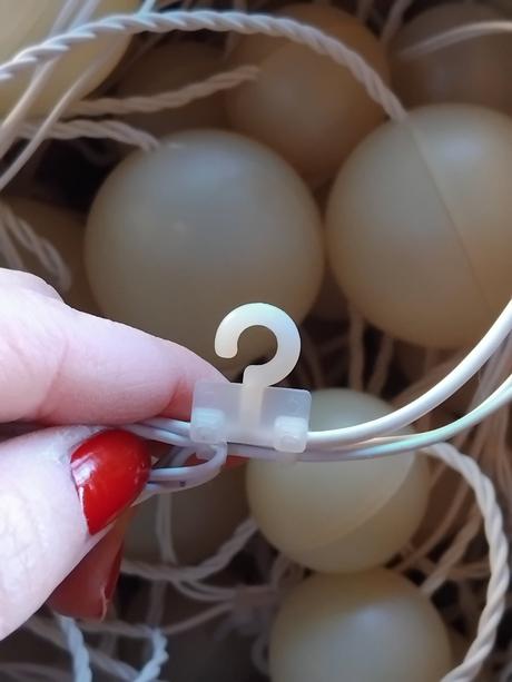 Girlanda gule svietidlo, 