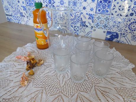 Sklenené na malinovku -džbán+poháre 6 kusov, 