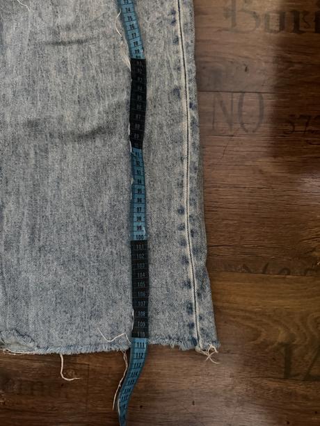 Roztrhané rifle, sinsay,34