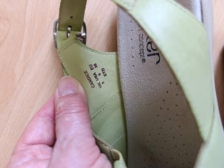 Kožené sandále, 35