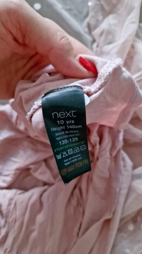 Dokonale slavnostne saticky next s flitrikmi, next,140