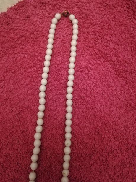 Dlhe tazsie koralky,