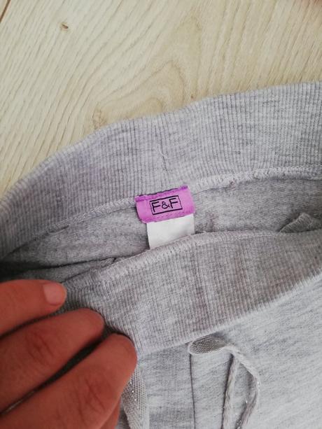 2 teplákov, disney,122