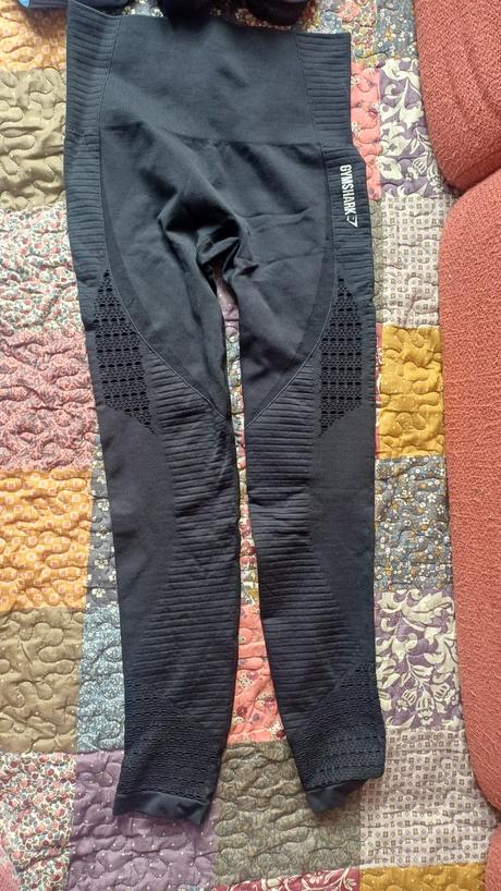 3 ks sport. podprsenky zn.nike,leginy zn.gymshark, nike,s