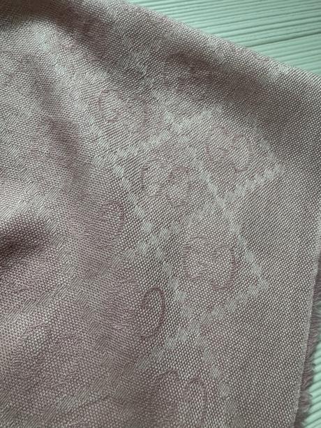 Gucci - hodvábny šál, 