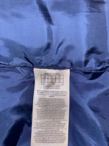 Zimná guess bunda, guess,140