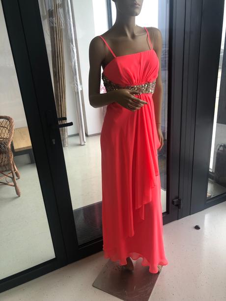 Spoločenské šaty planet paris, 40