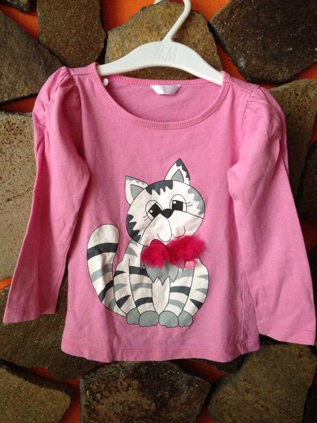 Krasne tricko s macickou, 98