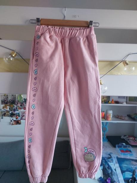 Teplaky, reserved,128