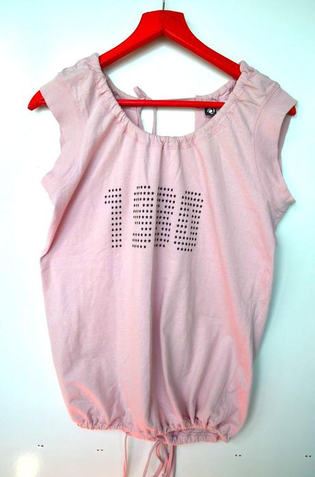 Tričko s výstrihom na chrbte active, m