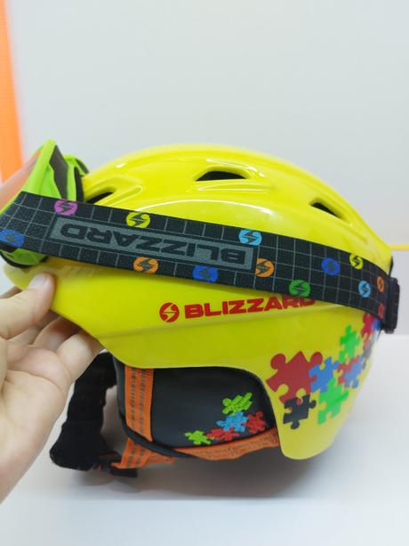 Lyžiarska prilba s okuliarmi blizzard, 