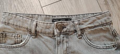 Krátke šortky, bershka,36