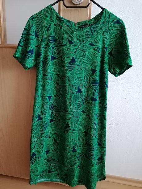 Zelené šaty s, atmosphere,s