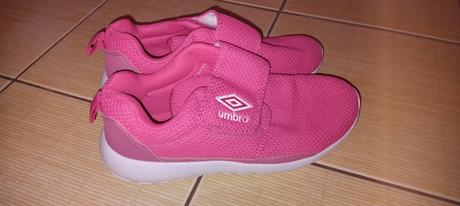 Dievčenské botasky, umbro,35