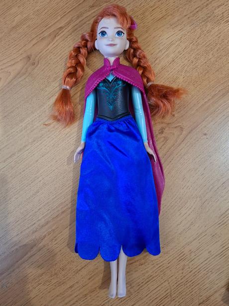 Anna a elza (výška cca 30 cm),