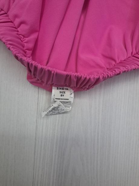 Ružová sukňa, 128