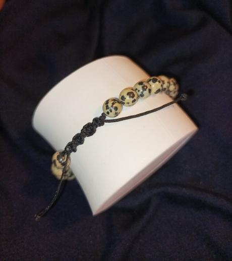 Náramky z prírodných kameňov,