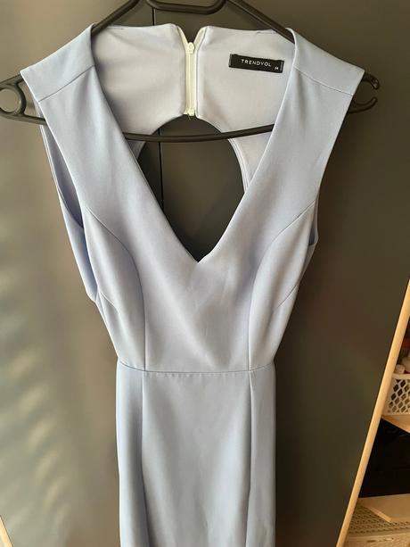 Elegantne šaty modre, s