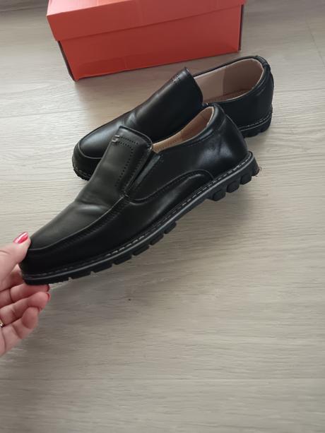 Spoločenské topánky, 37