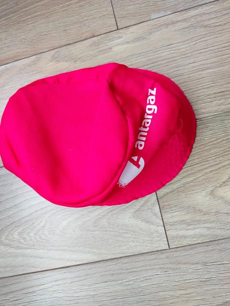 Šiltovky a letne klobuciky, <50