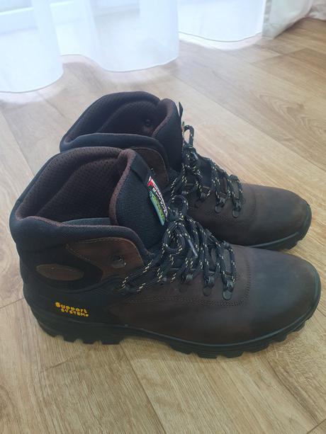 Pánske kožené turisktické topanky, 45