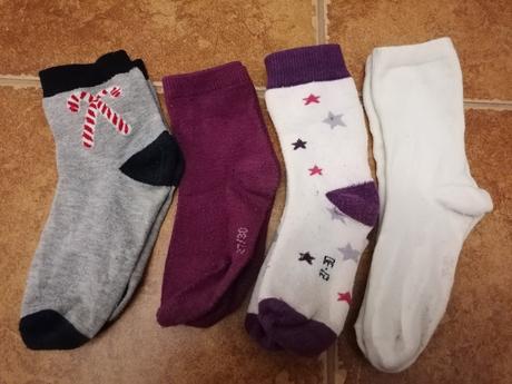 4x ponozky 27-30, 30