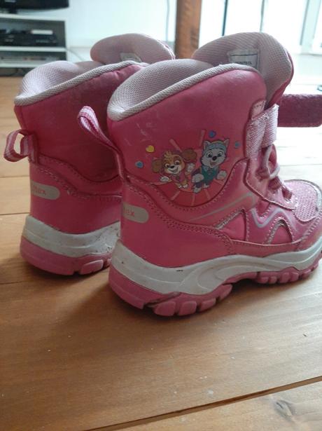 Predam zimne cizmy, 28