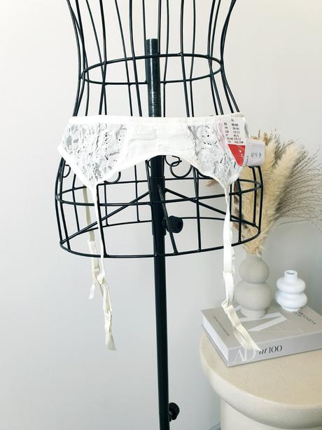 Podväzkový pás xs/s, triumph,s / xs