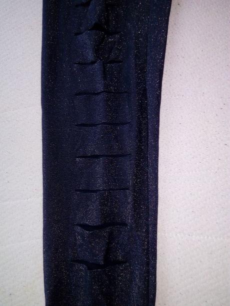 Lesklé legíny perforované, s