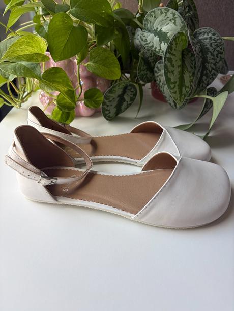 Shapen barefoot sandálky poppy white, veľ. 39 wide, 39