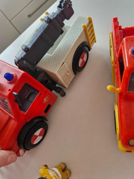 Autá požiarnik sam, 