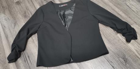 Krátke bolerko, new yorker,m