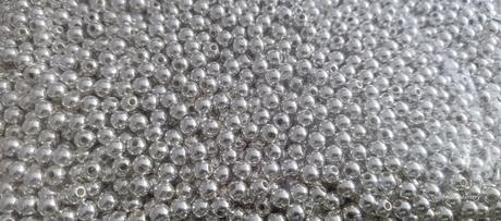 Perličky 6 mm - strieborné- 10 gramov, 