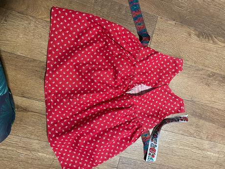 Šaty s ľudovým vzorom, 86