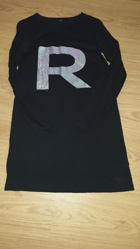 Dievčenské šaty, reporter,152