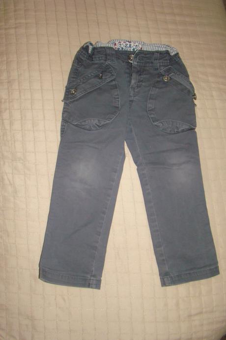 Nohavice kapsače, zara,104