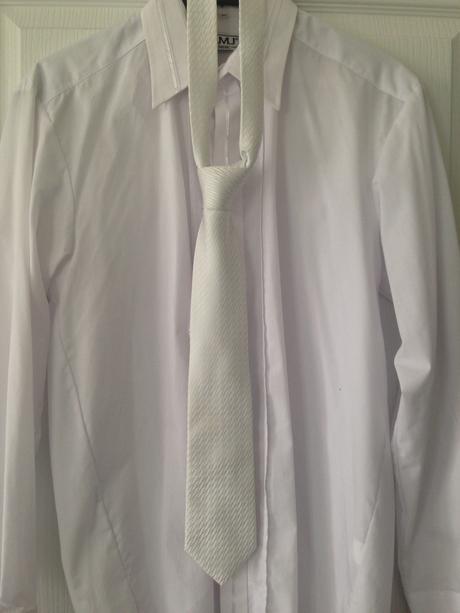 Svadobná košeľa, 39