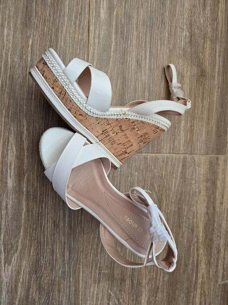 Topánky na platforme č.37, 37