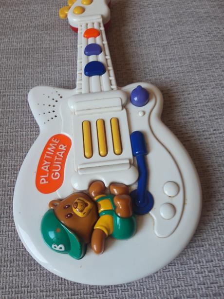 Detská gitara,