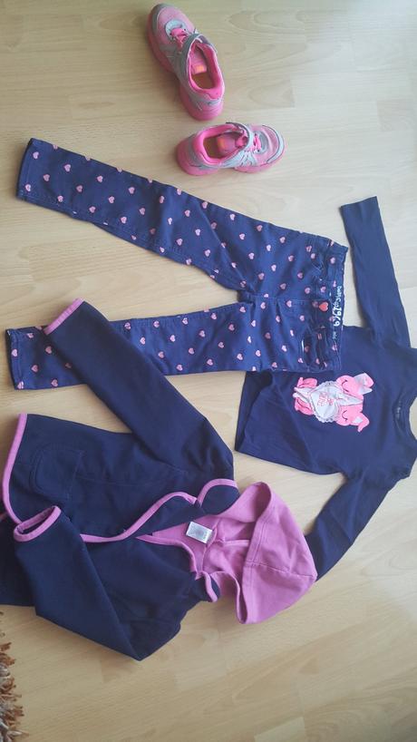 Nohavice a tričko, gap,110