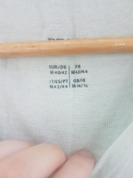 Dámsky svetrík velk.m, esmara,m