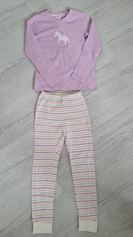 Pyžamko, lupilu,134