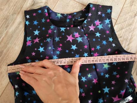 Úžasné šaty 128-134, george,128