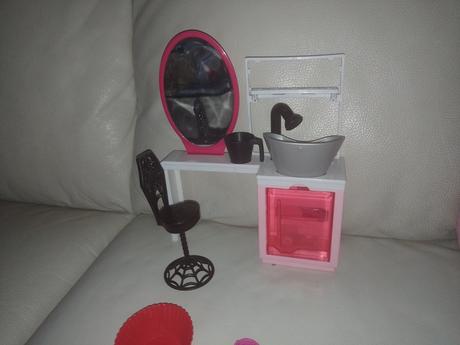 Barbie kadernícky salón,